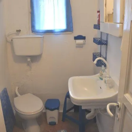 Casa Lela 1...όπως μια φορά...like Once Apartment Míloi