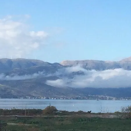 Casa Lela 1...όπως μια φορά...like Once Apartmán Míloi